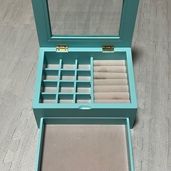 アクセサリーケースの画像