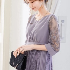 新品未使用 niana パーティードレスの画像