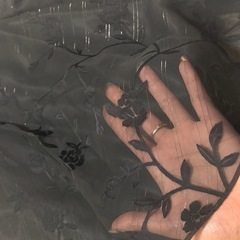 パーティドレスとストールのセットの画像