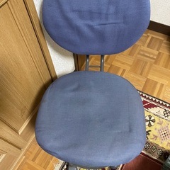 勉強用こどもチェアーの画像