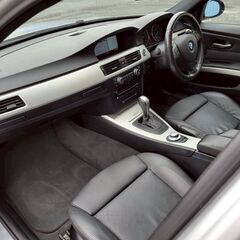 BMW325iツーリングMスポーツ　H20　車検9/2　走行72000ｋ　サンルーフ　黒革スポーツシート　純正ＨＤＤナビ　コンフォートアクセス　17ＡＷの画像