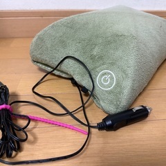🉐クッション他2点まとめ売りの画像