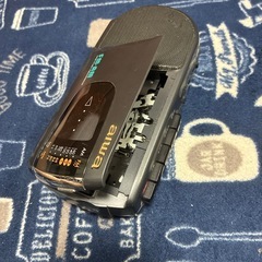 ☆aiwa ポータブル カセットアイワ　カセットプレイヤー RM-P3 ジャンク部品取りの画像