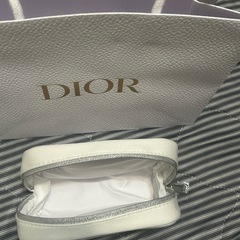 Dior コスメポーチ ノベルティ　の画像
