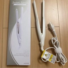 今年8月新品購入‼️保証付‼️2025年新型モデル‼️極細KOIZUMI ストレートアイロン　ヘアアイロン　家電　生活　美容　学生　美容室　美容師　の画像