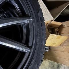 ブリザックVRX3 235/45r17 23年製 1シーズン使用バリ溝イボ残りの画像