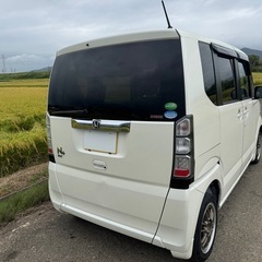 ホンダ　N box 福祉車両　リアゲート開閉後　スライド式　アルミ　3段スロープ付き　車椅子乗車　電動ウインチ付きです　距離も少ですの画像
