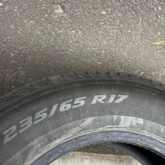 ピレリ　ICE ZERO スタッドレス 235/65R17 　2022年製の画像