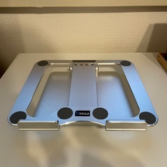 ノートパソコンスタンドの画像