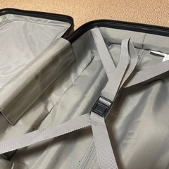 無印良品　バーを自由に調節できるハードキャリーケース36Lの画像