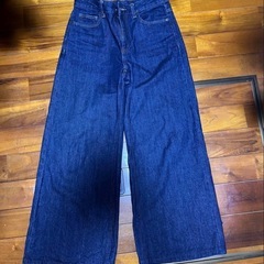 GU ミドルライズワイドジーンズ 　Mサイズの画像