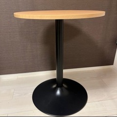 美品✨カフェテーブル　丸型　直径60×高さ70の画像