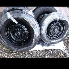 スタッドレスタイヤ　ホイールセット中古　4本の画像