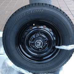 スタッドレスタイヤ　ホイールセット中古　4本の画像