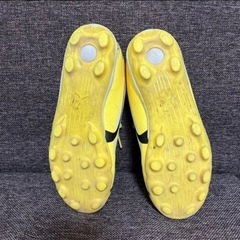 PUMAサッカーシューズスパイク
の画像