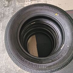 新品・未使用品 ブリヂストン タイヤ NEXTRY！165/70R14 81S　室内保管品！4本　の画像