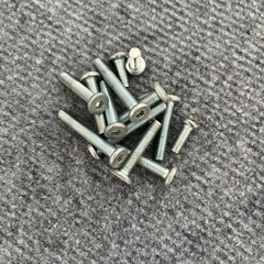 ニトリデスクの画像