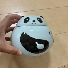 中国でいただいたパンダの入れ物＆ジャスミンティーの画像