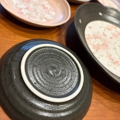 お皿陶器　お皿（大皿1枚＋小皿5枚）の画像