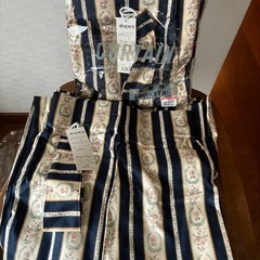 🌹新品カーテン2枚セット　100✖️178丈　6,000円→1200円🌹の画像