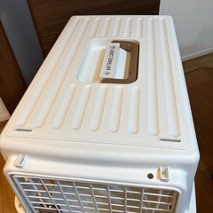 アイリスオーヤマ　クレート　キャリー　ホワイト　中型犬の画像