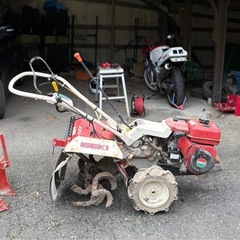 イセキ耕運機7馬力うねたて付きの画像