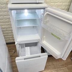 ご成約済み③生活家電4点セット冷蔵庫　洗濯機✨電子レンジ　掃除機‼️の画像