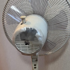 リモコン付き扇風機の画像