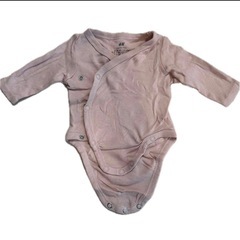 H&M ピンク上下セット　新生児の画像