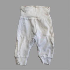 h&m ホワイト 上下セット　新生児の画像