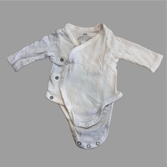 h&m ホワイト 上下セット　新生児の画像