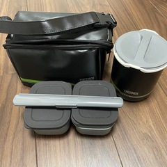 サーモス　保温弁当箱の画像