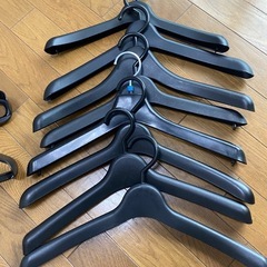 ハンガー　多数の画像