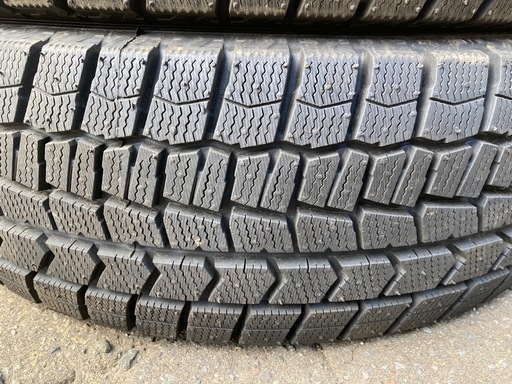 【お取引決まりました】【未使用に近い】DUNLOP　185/65R15 24年製　冬タイヤ