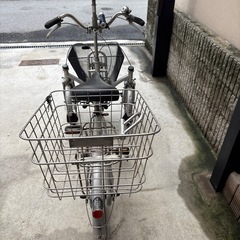 大人用三輪車の画像
