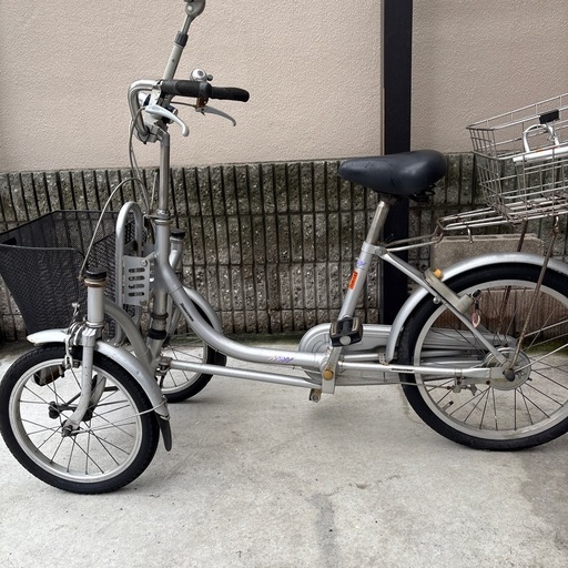 大人用三輪車