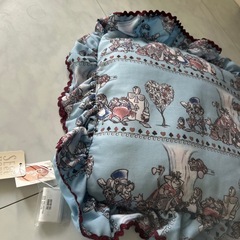 新品　タグ付き　ディズニー　座布団　クッション　ブルーの画像