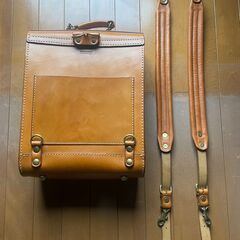 HERZ ヘルツ ガロンリュックの画像