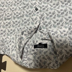 BURBERRY BLACK LABEL【美品】Bロゴ 長袖シャツ 花 総柄の画像
