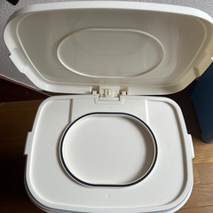 おむつ用ゴミ箱の画像