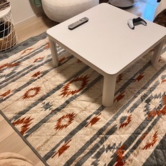 【取引中】ラグ  カーペット　180cm×180cmcm