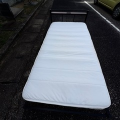 シングルベッドの画像