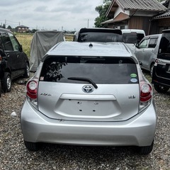 トヨタ　アクア G DAA-NHP10 76,810キロ　aquaの画像