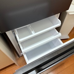 【使用年数1年】AQUA 冷蔵庫　水抜き済みの画像
