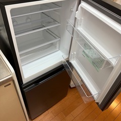 【使用年数1年】AQUA 冷蔵庫　水抜き済みの画像