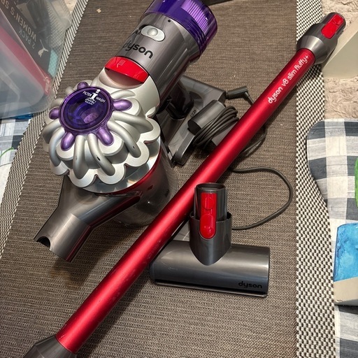 ダイソンSV25コードレスクリーナー