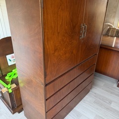 美品 レトロ　桐箪笥の画像