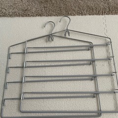 ズボンハンガーの画像