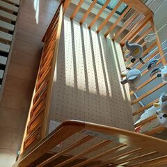 組み立て式ベビーベッドの画像