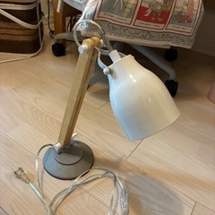 Ｆa Iｕn デスクランプの画像
